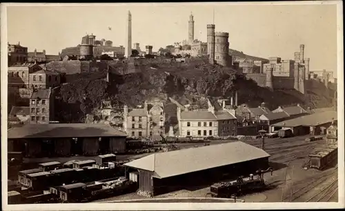 Foto Edinburgh Schottland, Burg, Bahnanlagen