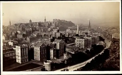 Foto Edinburgh Schottland, Princess Street von Calton Hill gesehen