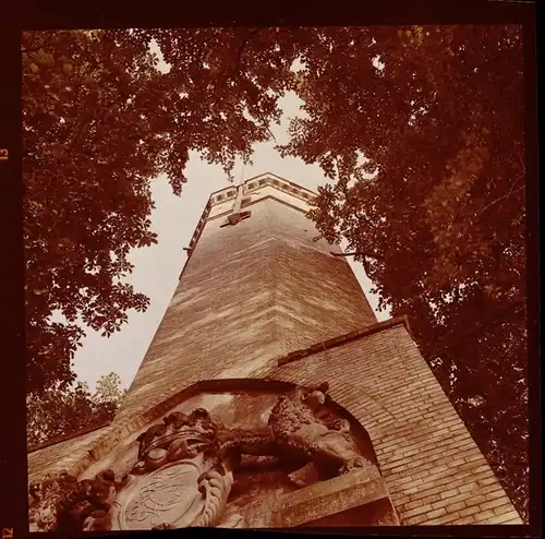 8 Zelluloid Negative Kellinghusen in Holstein, Bahnhof, Hotel, Kirche