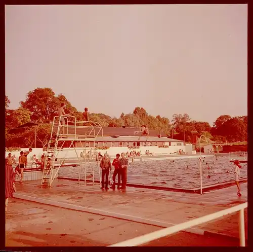 8 Zelluloid Negative Kellinghusen in Holstein, Freibad, Fluss, Kirche