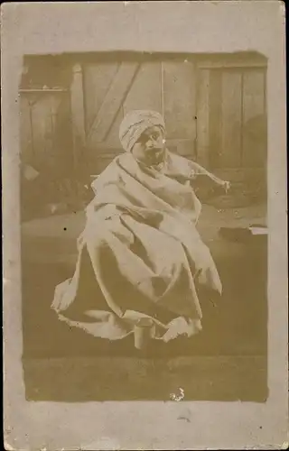 Foto Ak Mann in afrikanischen Gewändern, Turban