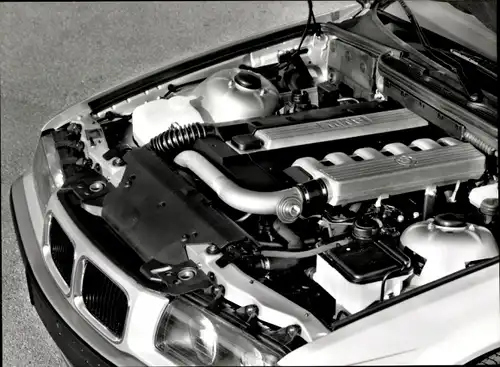 Foto BMW Turbodiesel mit 115 oder 143 PS, Auto, Motor, Ladeluftkühlung