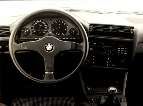 Foto Auto BMW M3, Cockpit, Sport-Lenkrad
