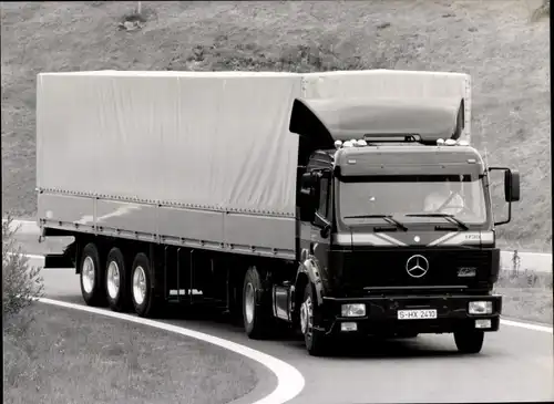 Foto Auto Mercedes, Mercedes-Benz-Nutzfahrzeug, Schwere Klasse, Autokennzeichen SHK 2410