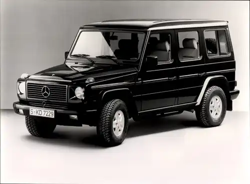 Foto Geländewagen von Mercedes-Benz, Autokennzeichen SKD 7229