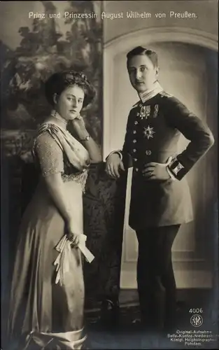 Ak Prinz August Wilhelm von Preußen, Prinzessin Alexandra Viktoria, NPG 4006