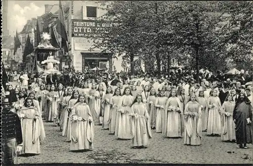 Ak Bruges Westflandern, Processie van't Heilig Bloed, Choor der Engelen die den Gloria zingen