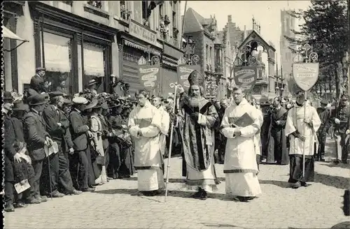 Ak Bruges Westflandern, Processie van't Heilig Bloed, St-Bonifacius, Aartsbisschop van Mentz