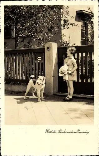 Ak Glückwunsch Namenstag, Gratulantin, Terrier, Blumenstrauß