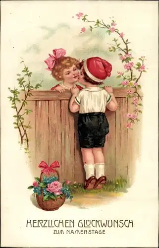 Ak Glückwunsch Namenstag, Liebespaar, Kuss, Blumen, Zaun