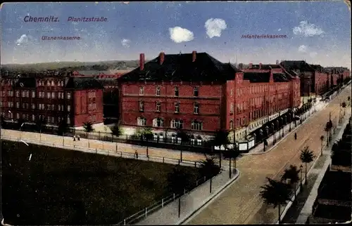 Ak Chemnitz in Sachsen, Planitzstraße, Ulanenkaserne, Infanteriekaserne