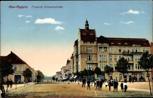 Ak Neuruppin in Brandenburg, Friedrich-Wilhelm-Straße