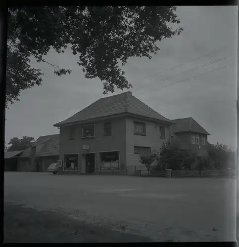 6 Zelluloid Negative Bahrenborstel in Niedersachsen, Wohnhaus, Friedhof, Straße