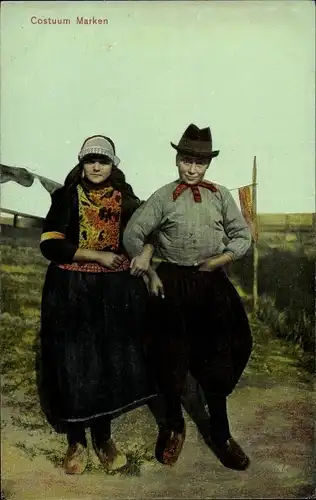 Ak Marken Nordholland, Niederländische Volkstracht, Liebespaar