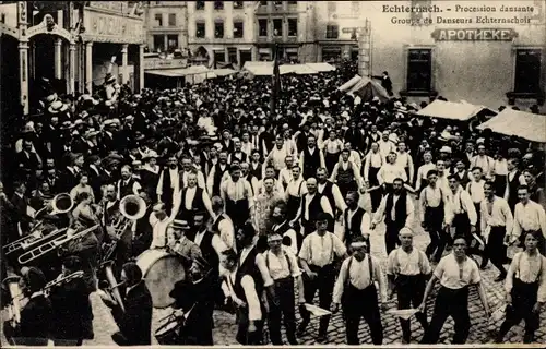 Ak Echternach Luxemburg, Procession dansante, Apotheke
