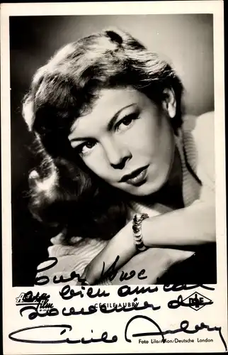 Ak Schauspielerin Cecile Aubry, Portrait, Tanz in der Sonne, Autogramm