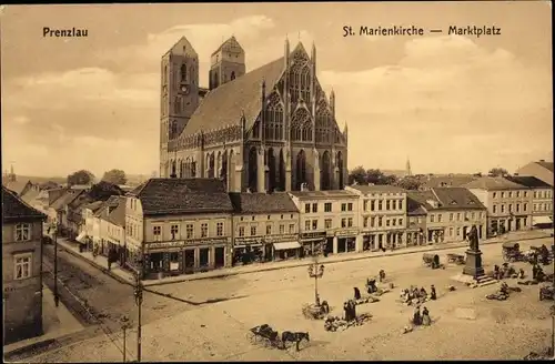 Ak Prenzlau in der Uckermark, Sankt-Marienkirche, Marktplatz