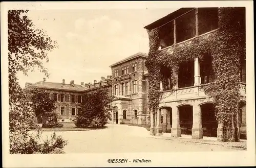 Ak Gießen an der Lahn Hessen, Kliniken
