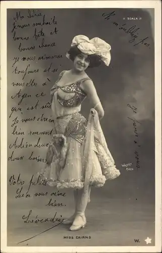 Ak Schauspielerin Miss Cairns, Portrait im Kleid