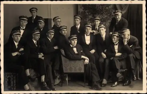 Studentika Ak Regensburg an der Donau Oberpfalz, Gruppenbild, Studenten, Absolvia 1927