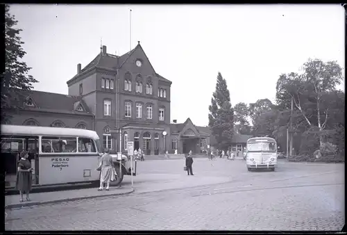 6 Glas Negative Detmold in Nordrhein Westfalen, Brunnen, Bahnhof, Fachwerkhaus