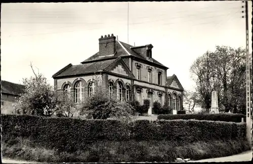 Ak Hécourt Oise, Schule, Rathaus