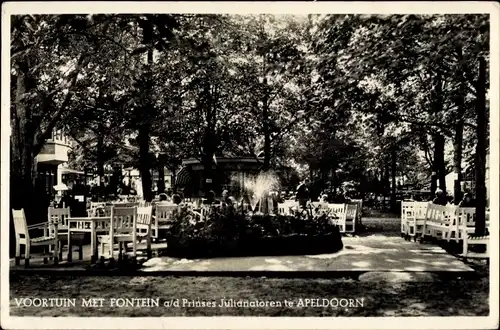 Ak Apeldoorn Gelderland, Vorgarten mit Brunnen, Prinzessin Julianatoren