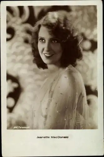 Ak Schauspielerin Jeanette Mac Donald, Portrait