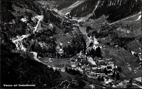 Ak Wassen Kt Uri Schweiz, Blick auf den Ort mit Sustenstraße