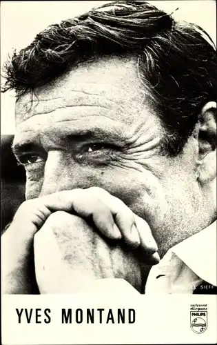 Ak Schauspieler Yves Montand, Portrait