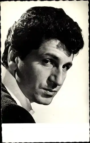 Ak Schauspieler Sänger Marcel Mouloudji, Portrait