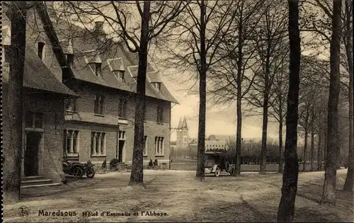 Ak Maredsous Namur, vue de l'Hôtel d'Emmaüs et l'Abbaye