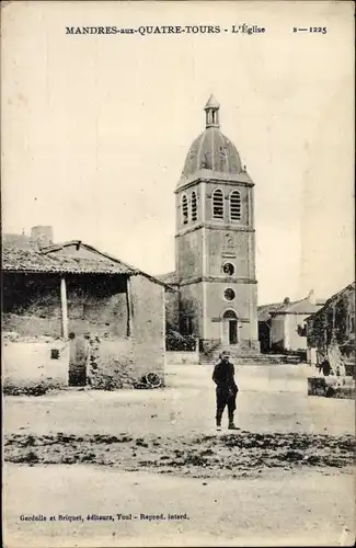 Ak Mandres aux Quatre Tours Meurte et Moselle, Kirche