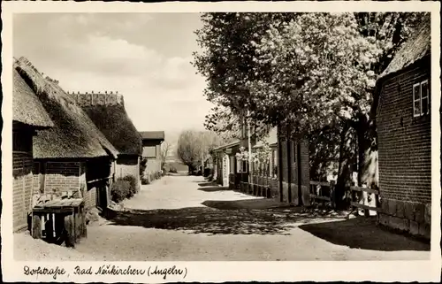 Ak Neukirchen Steinbergkirche in Angeln Schleswig Holstein, Dorfstraße