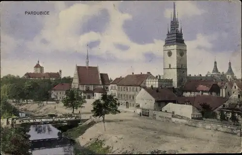 Ak Pardubice Pardubitz Stadt, Stadtansicht, Kirche, Brücke