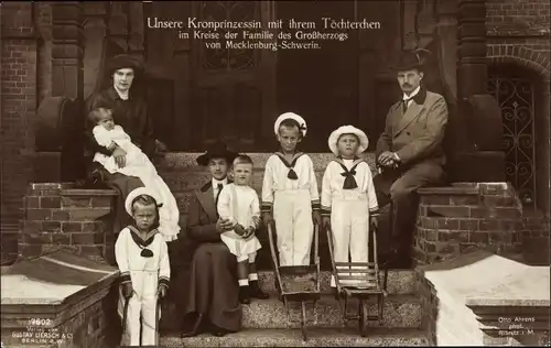 Ak Kronprinzessin Cecilie von Preußen, Tochter, Großherzog von Mecklenburg Schwerin und Familie