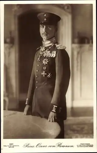 Ak Prinz Oscar von Preußen, Portrait, Uniform, Orden, Gustav Liersch 4521