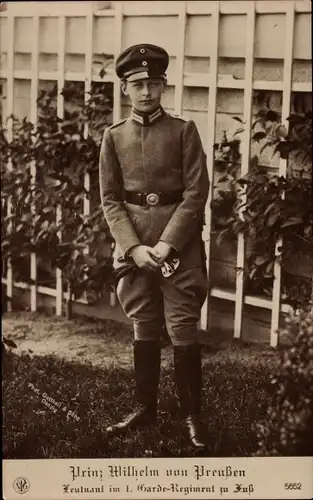 Ak Prinz Wilhelm von Preußen, Leutnant im I. Garde Regiment zu Fuß, Uniform