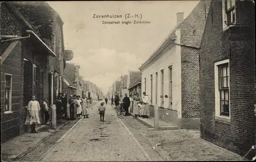 Ak Zevenhuizen Südholland, Dorpsstraat am Anfang von Zuideinde