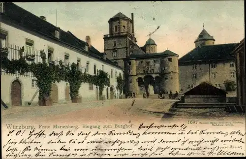 Ak Würzburg am Main Unterfranken, Feste Marienberg, Burghof