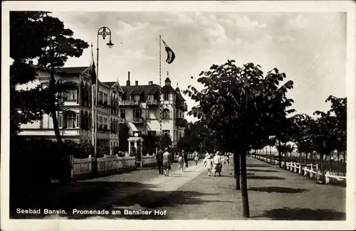 Ak Ostseebad Bansin Heringsdorf auf Usedom, Promenade am Bansiner Hof