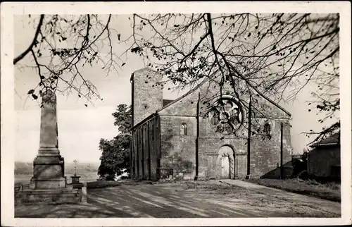 Ak Mont Saint Martin Meurthe et Moselle, Kirche, Denkmal