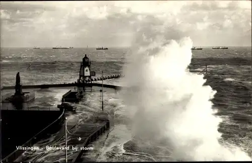 Ak Vlissingen Zeeland Niederlande, Boulevard bij storm