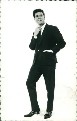 Ak Schauspieler und Sänger Cliff Richard, Portrait