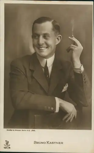 Ak Schauspieler Bruno Kastner, Zigarette, RPH 191/4