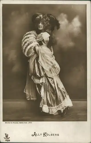 Ak Schauspielerin Ally Kolberg, Portrait, Kopfschmuck, RPH 119/6