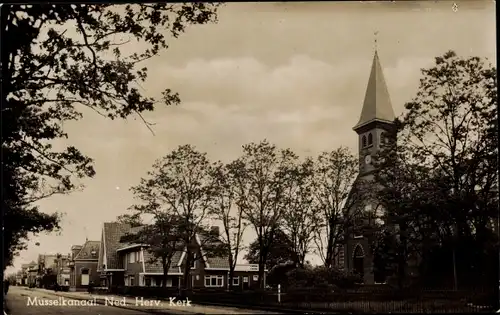 Ak Musselkanaal Groningen, Ned. Herv. Kerk