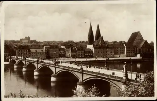 Ak Frankfurt an der Oder, Oderbrücke, Gebäude, Türme