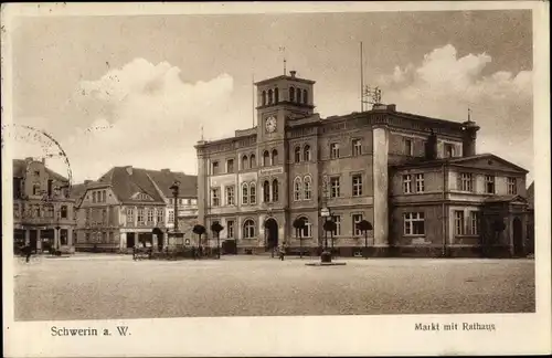 Ak Skwierzyna Schwerin Warthe Ostbrandenburg, Markt mit Rathaus