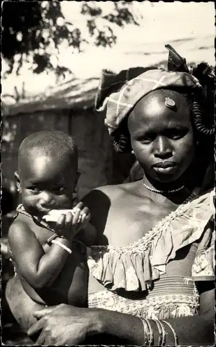 Ak Senegal, Volk Wolof, Afrikanerin mit Kleinkind